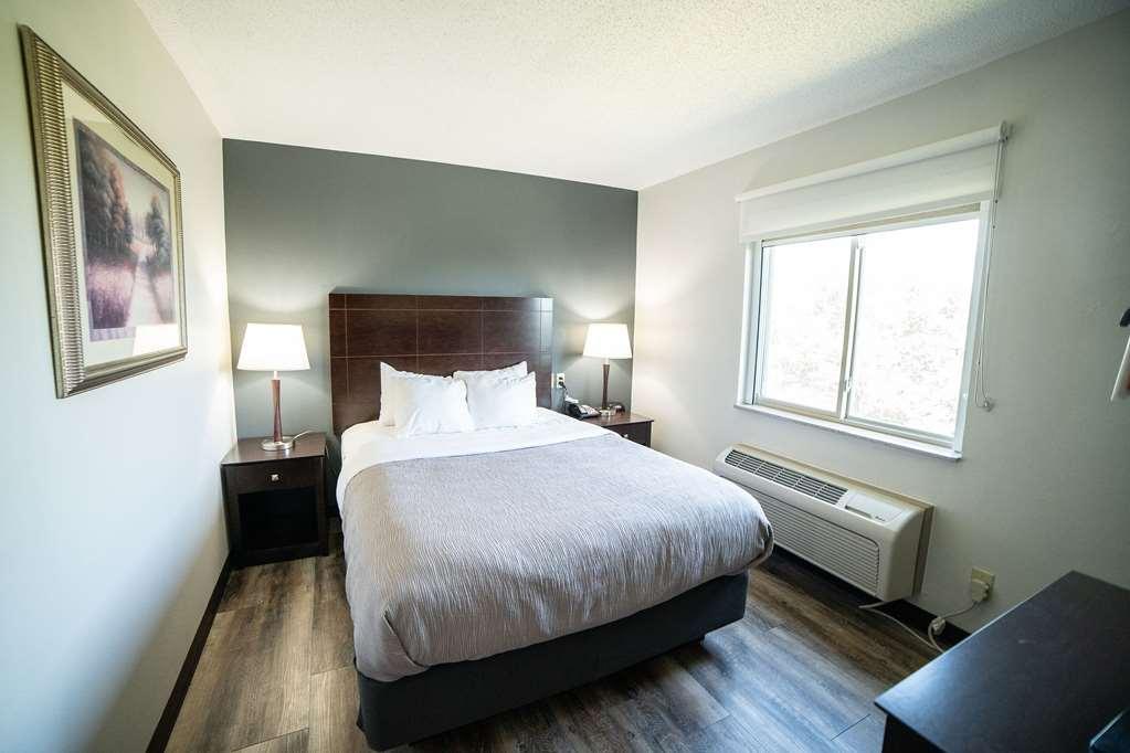 Quality Inn & Suites Watertown Near Prairie Lakes Ice Arena Quarto foto